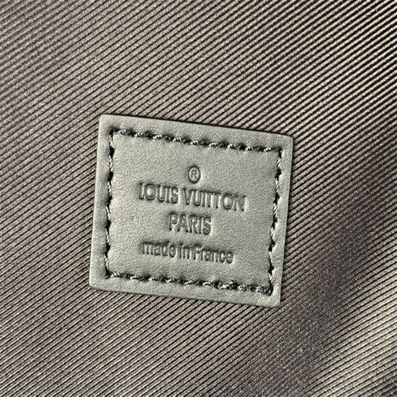 Louis Vuitton classic patterned cow leather backpack - Picture 9 of 9